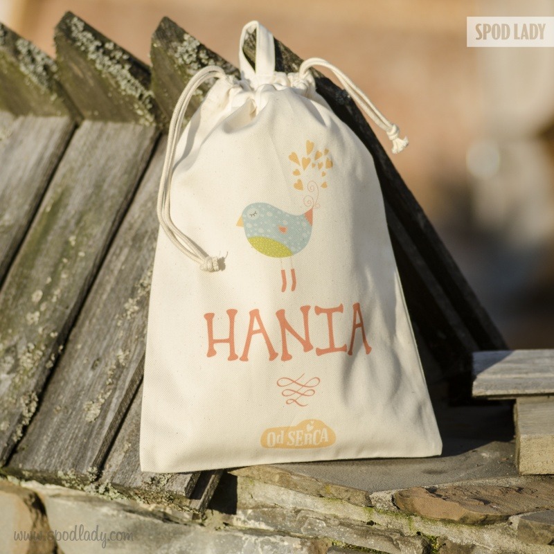 Woreczek z mo�liwo�ci� wpisania imienia. Upominek z mo�liwo�ci� personalizacji.